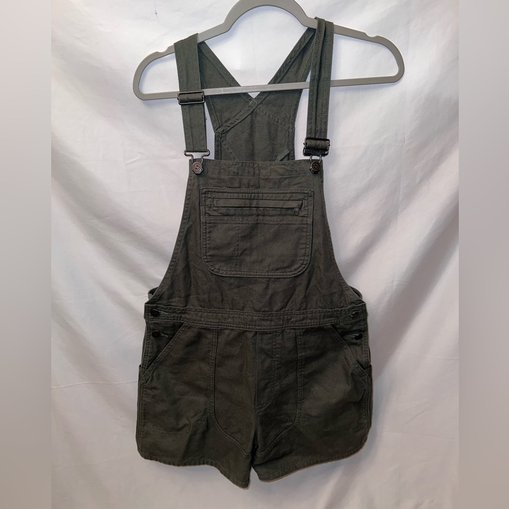 Patagonia Stand Up Short Overalls Size Medium